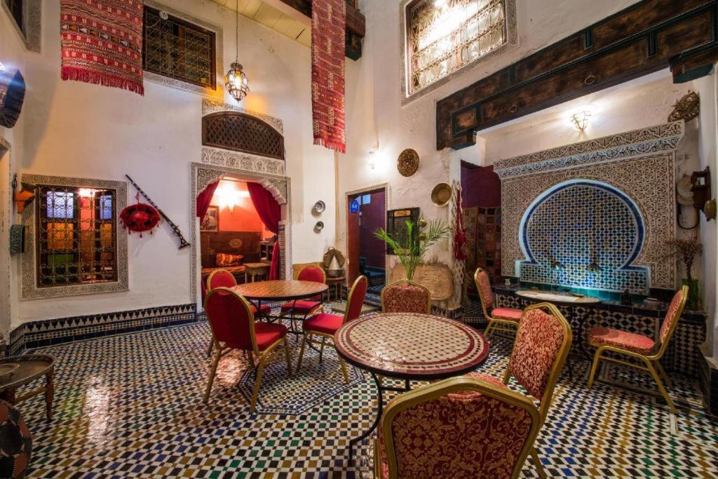 Dar Tamo Hotel Фес Екстериор снимка