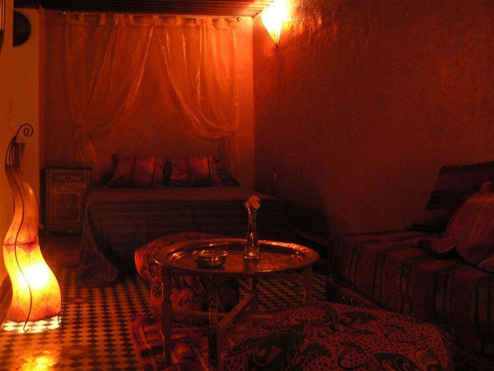 Dar Tamo Hotel Фес Екстериор снимка