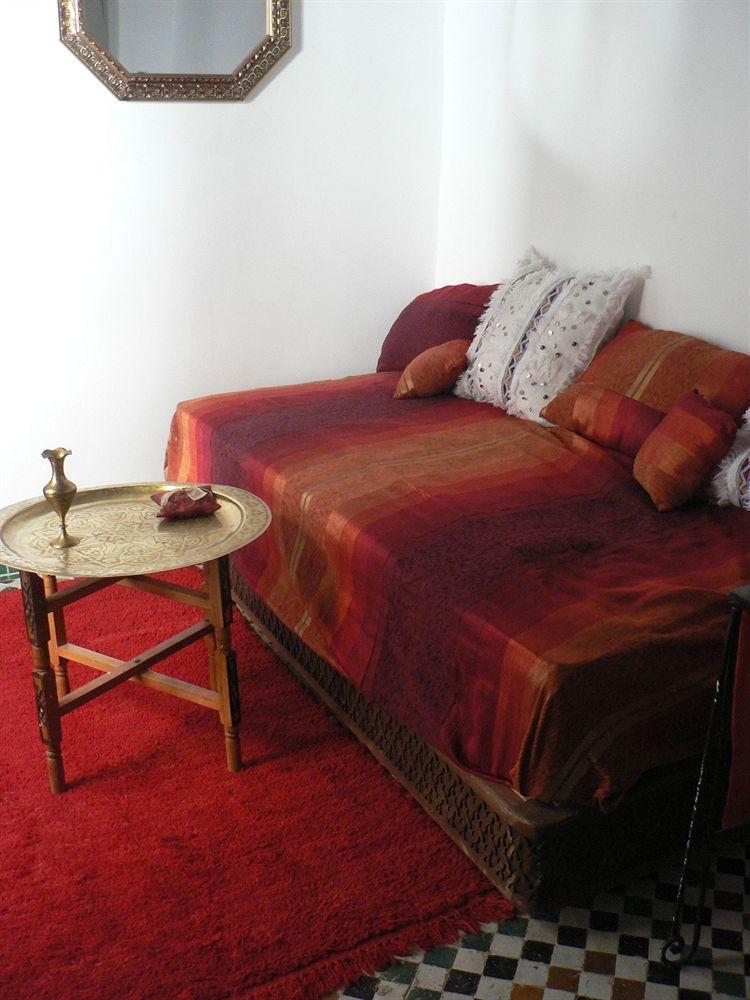Dar Tamo Hotel Фес Екстериор снимка