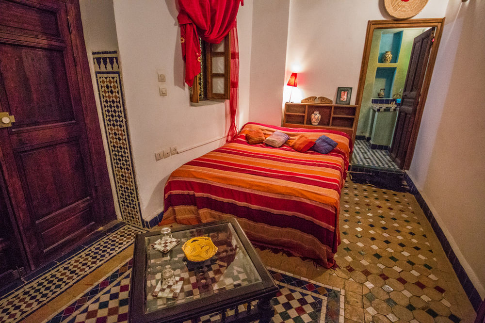 Dar Tamo Hotel Фес Екстериор снимка
