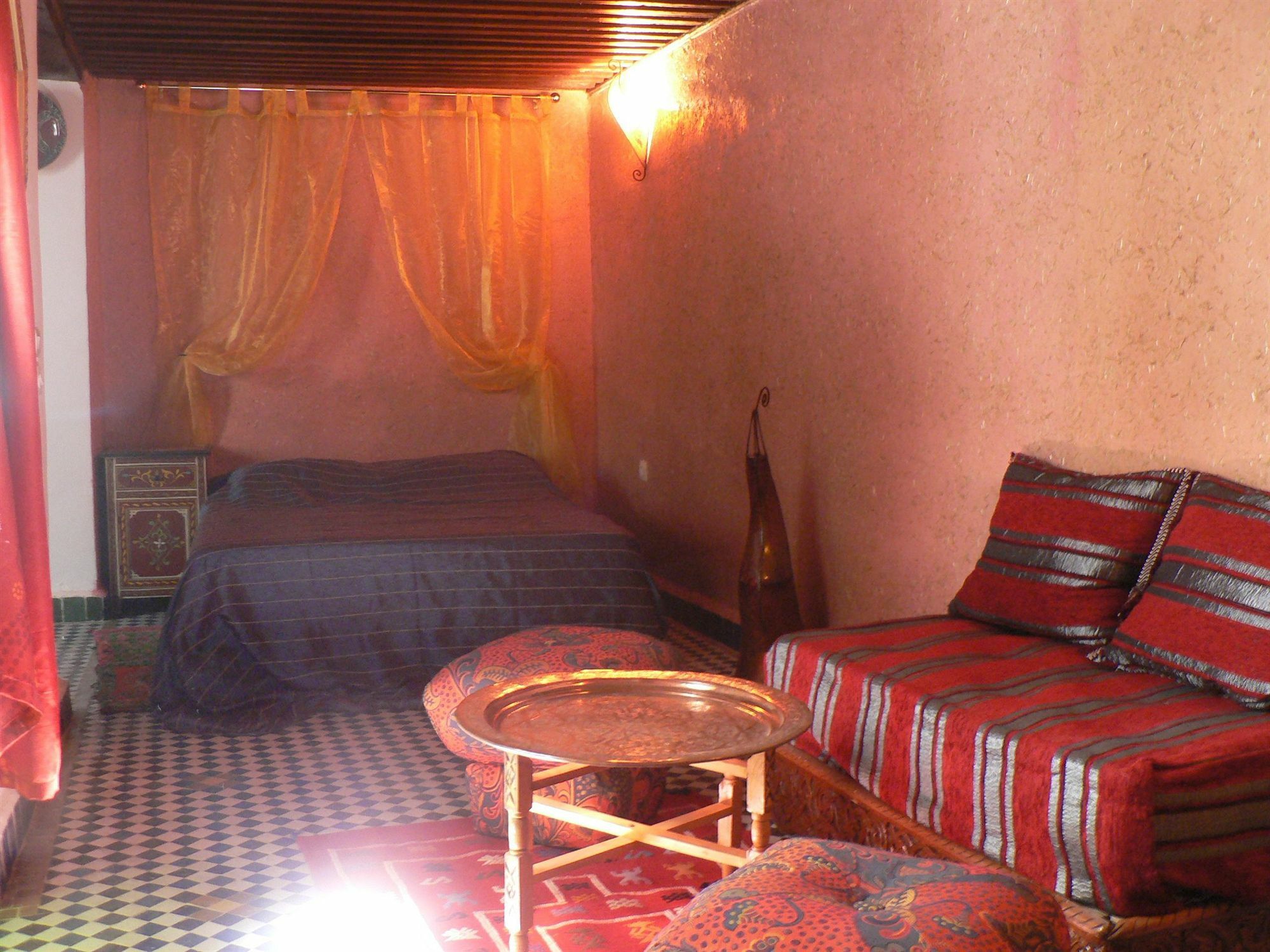 Dar Tamo Hotel Фес Екстериор снимка